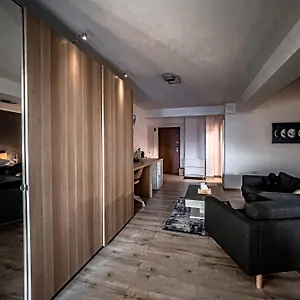 Appartement Shiro, Bucarest